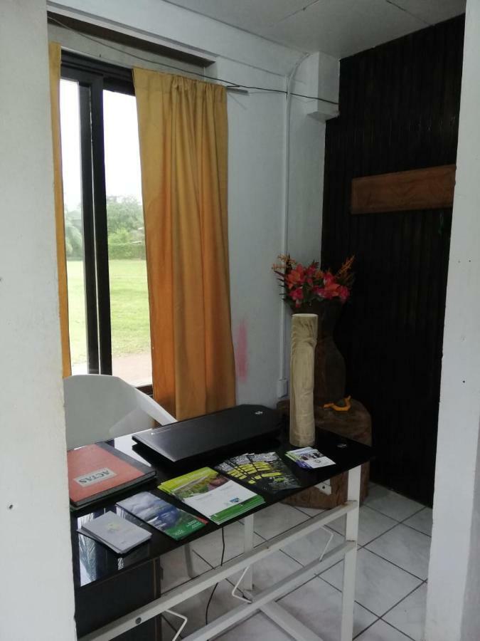 Cabinas Miss Miriam 2 Tortuguero Eksteriør bilde
