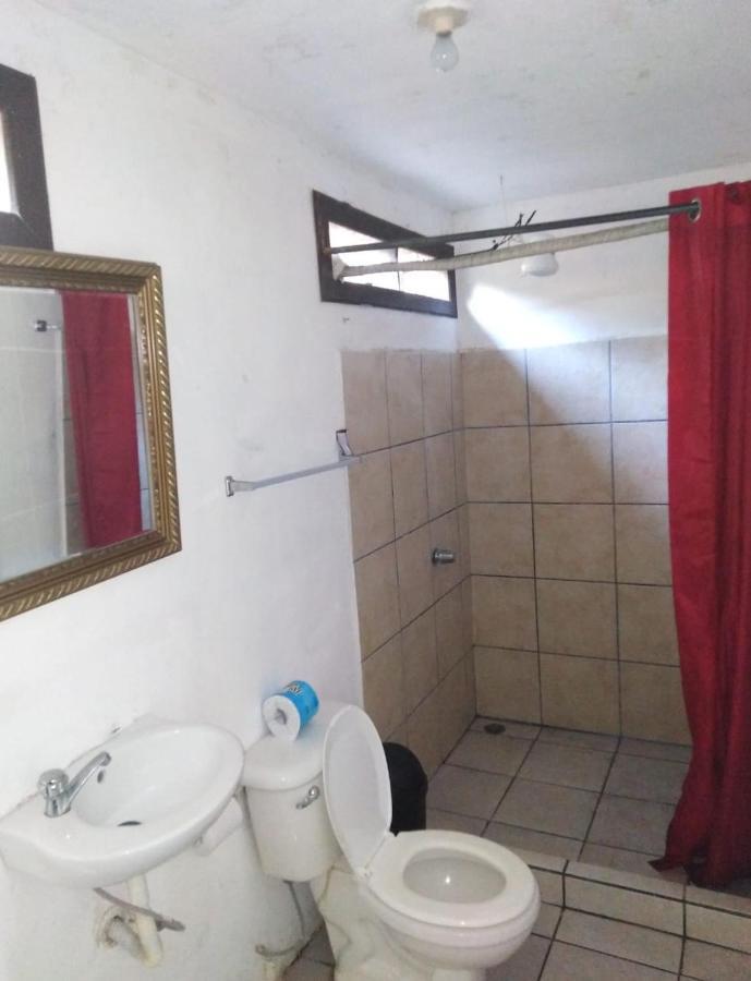 Cabinas Miss Miriam 2 Tortuguero Eksteriør bilde