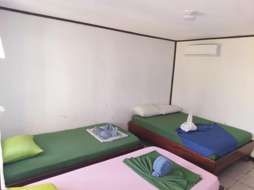 Cabinas Miss Miriam 2 Tortuguero Eksteriør bilde