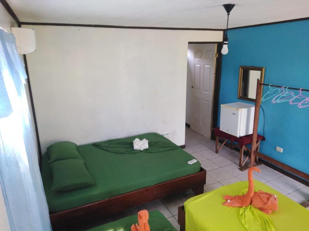Cabinas Miss Miriam 2 Tortuguero Eksteriør bilde